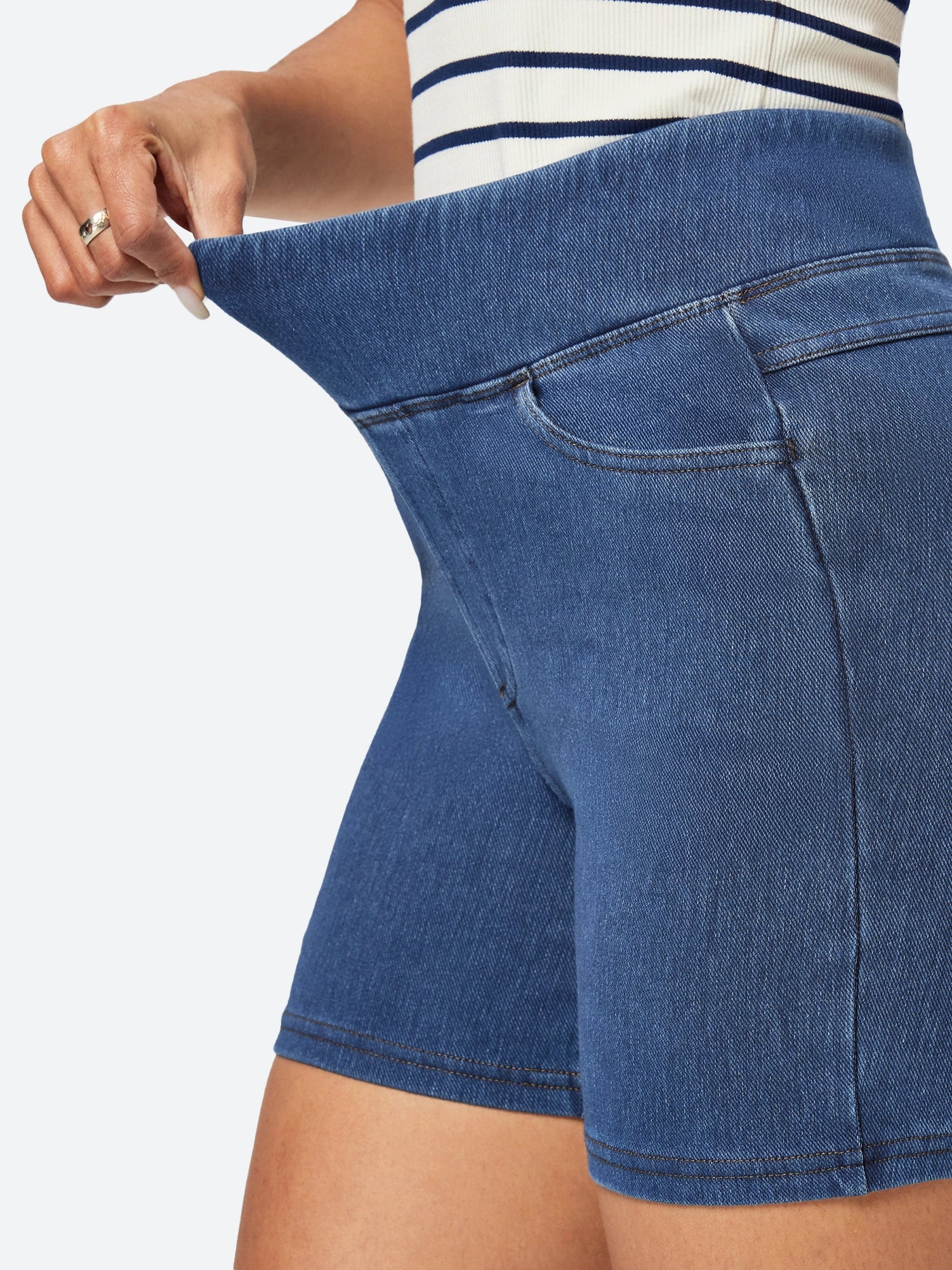 IUGA FlexDenim™ Stretchy High Waisted Pull On Jean Shorts With Pockets - IUGA
