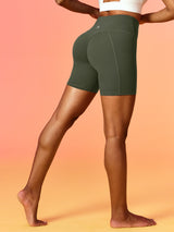 IUGA FlexTight High Waist No Front Seam Scrunch Butt Shorts With Pockets | Affordable Yoga Leggings & Activewear by IUGA