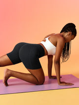 IUGA FlexTight High Waist No Front Seam Scrunch Butt Shorts With Pockets | Affordable Yoga Leggings & Activewear by IUGA