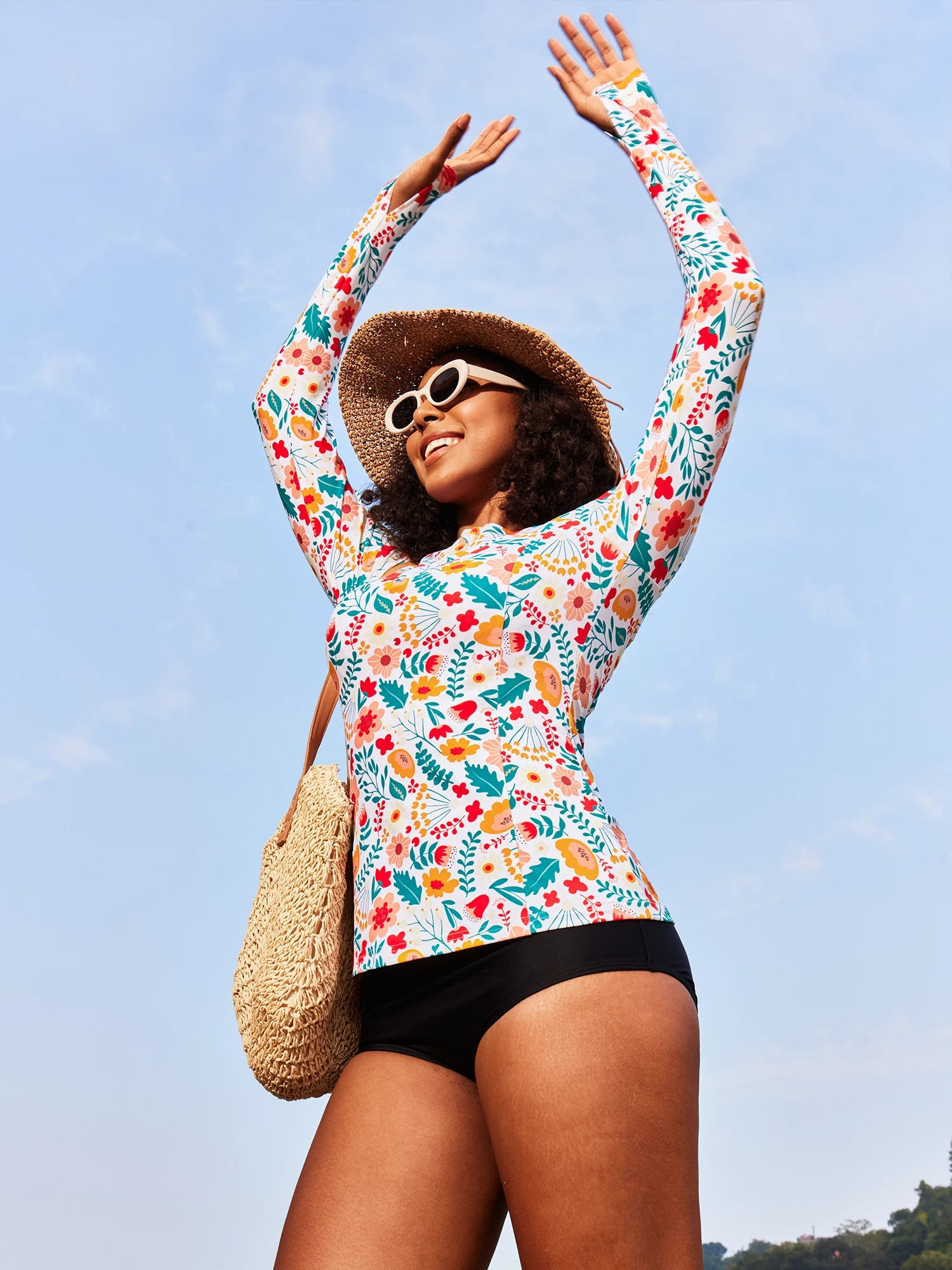 IUGA UPF 50+ Long Sleeve Quick-Dry Rash Guard Swimsuit With Half Zip & Thumbholes | Affordable Yoga Leggings & Activewear by IUGA