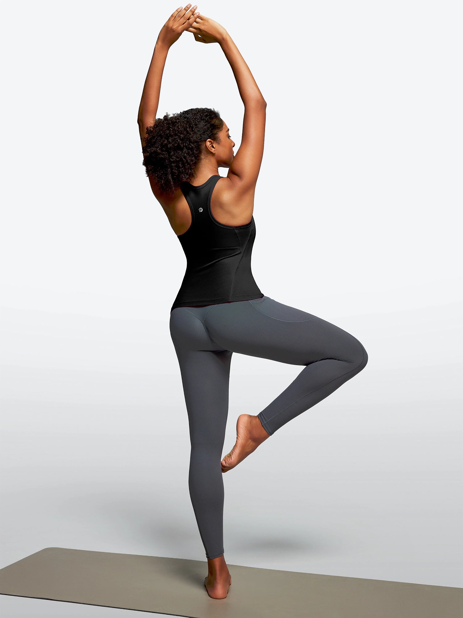 IUGA Padded Racerback Tank Tops With Built in Bra | Affordable Yoga Leggings & Activewear by IUGA
