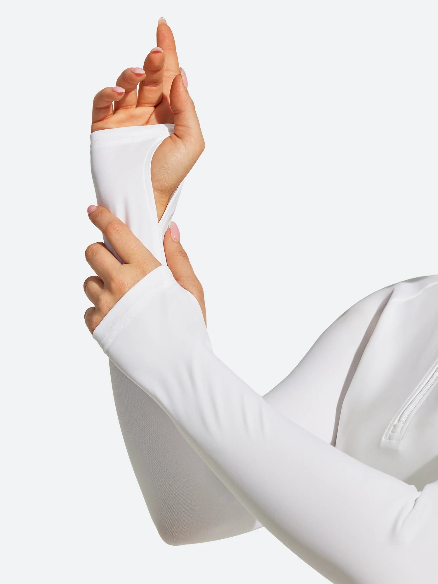 IUGA UPF 50+ Long Sleeve Quick-Dry Rash Guard Swimsuit With Half Zip & Thumbholes | Affordable Yoga Leggings & Activewear by IUGA