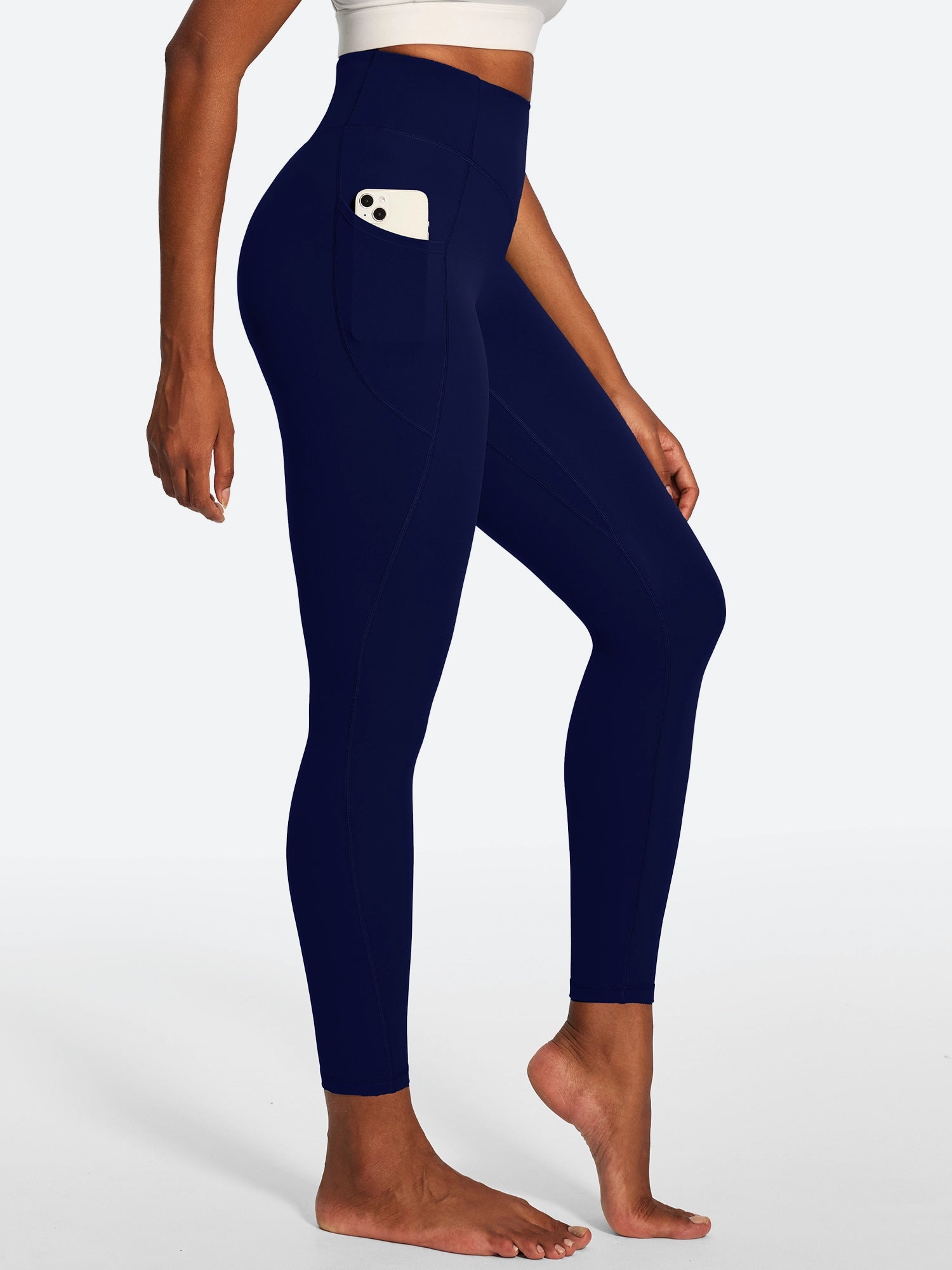 IUGA PowerTight Sandwich Scrunch Butt Lifting No Front Seam Compression Leggings With Pockets | Affordable Yoga Leggings & Activewear by IUGA